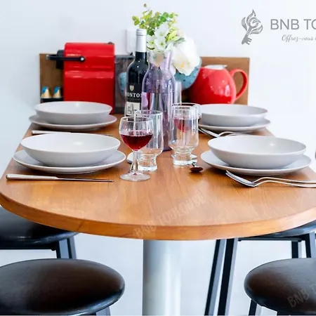 - Refuge Urbain - Clim - Terrasse - Parking - Wifi - Proche Transports Apartmán Toulouse