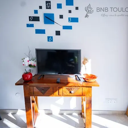 Apartment - Refuge Urbain - Clim - Terrasse - Parking - Wifi - Proche Transports *